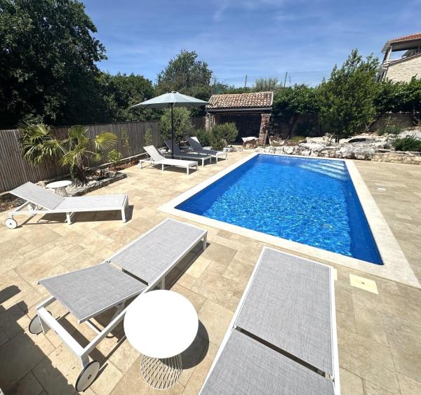 Villa Doba - Visnjan, Reserva ahora  Hoteles en Istria central con piscina, Piscina