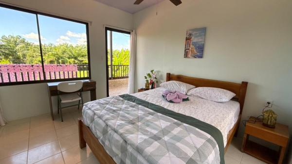 Tres Diamantes Habitaciones con piscina, Reserva ahora  Hoteles en Parrita con piscina, Piscina