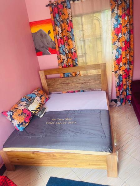 Moshi -Mnazi home stay, Buchen Sie  Hotels in Hai mit Parkplatz, Parkplätze