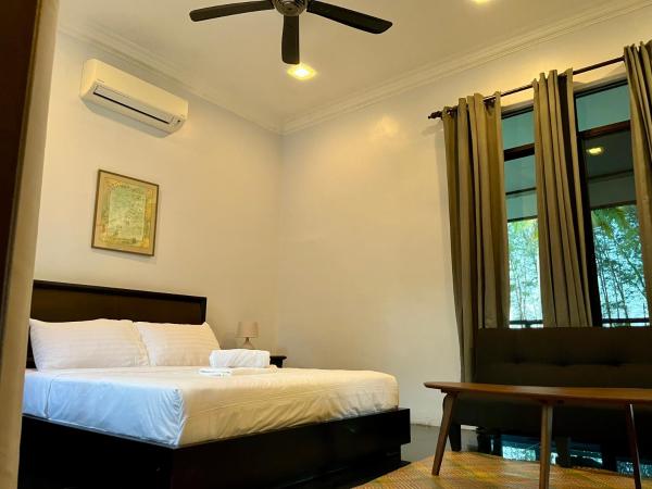 Summerland Seaside Chalet, Terengganu, Malaysia, Prenota Chalet Hotel a Terengganu con parcheggio, Parcheggio