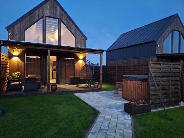 Sosnowe Zacisze Jarosławiec, Reserva ahora  Hoteles en Pomerania Occidental con piscina, Piscina