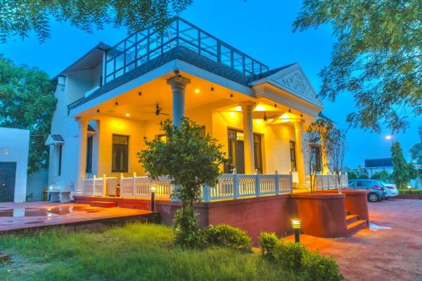 Luxury Villa, Prenota  Hotel a Rajasthan con piscina, Piscina