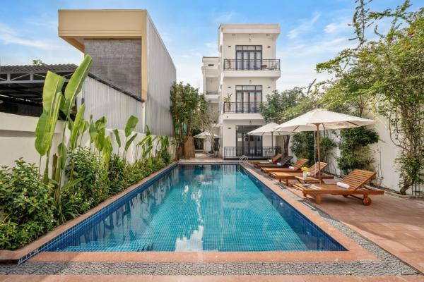 Son Tra Villa Hoi An - Quiet Pool Villa Near Old Town, Prenota  Hotel a Quang Nam con parcheggio, Parcheggio