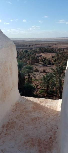 Forteresse Ait-Mezline, Buchen Sie  Timimoun Algerien