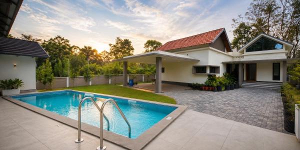 ETSA Pepper Paradise, Prenota  Hotel a Kerala con piscina, Piscina