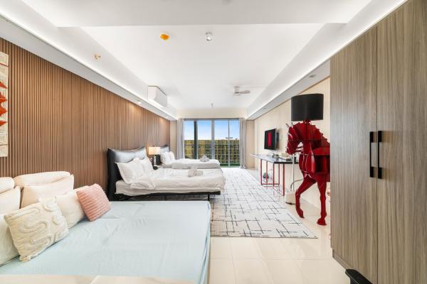 Elegant Studio City View near Airport, City of Dreams, Okada, Solaire, PARQAL, Ayala Malls, and MOA, Buchen Sie  Hotels mit Pool in Luzon, Schwimmbad