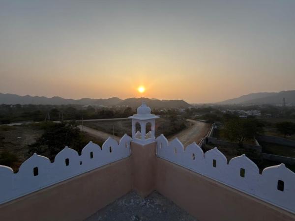 Morika hills Villa, Réserver  Hôtels à Maharashtra avec piscine, Piscine