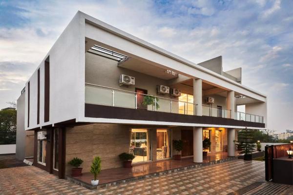 Royal Paradise Villa Platinum, Réserver  Hôtels à Maharashtra avec piscine, Piscine