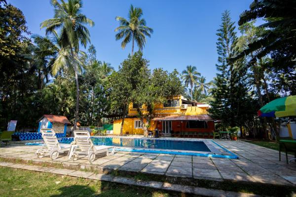 Waters Edge Retreat l 6 BR Private Villa with Large Pool, Buchen Sie  Majorda 
