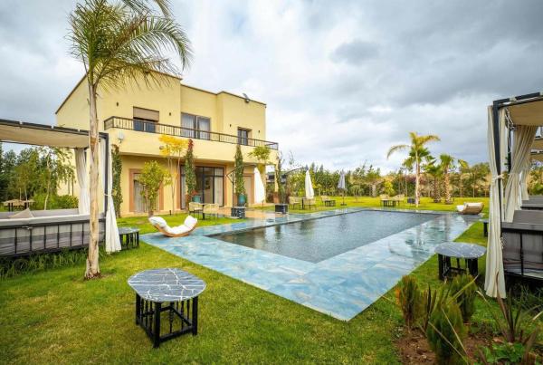 Villa Hasard Marrakech, Buchen Sie  Hotels in Marrakech-Safi mit Parkplatz, Parkplätze