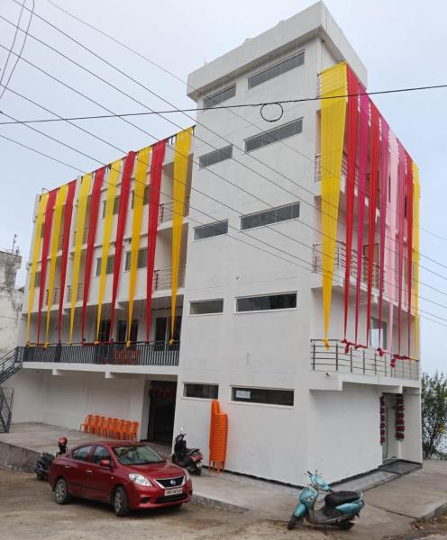 Hotel HimNivasa, Prenota  Tehri Uttarakhand