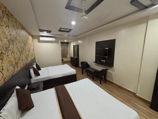 Hotel milap residency, Réserver  Hôtels à Telangana avec parking, Parking