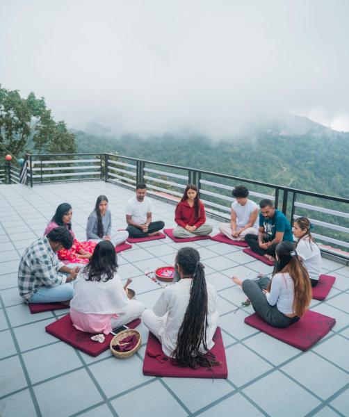Divine Door Wellness Center, Buchen Sie  Suryodaya 