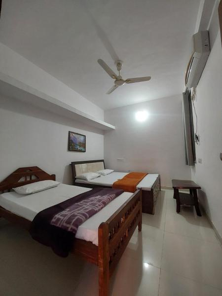SOU Mahadev Homestay, Réserver  Garudeshwar Gujarat
