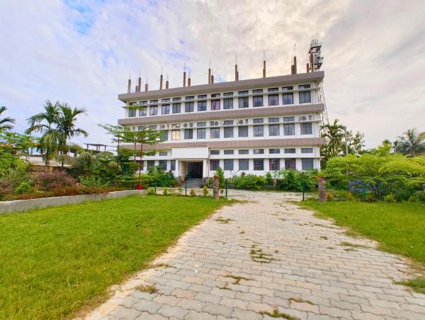 Budget Friendly Rooms at Taj Heritage Hotel And Restaurant, Buchen Sie  Hotels in Assam mit Parkplatz, Parkplätze