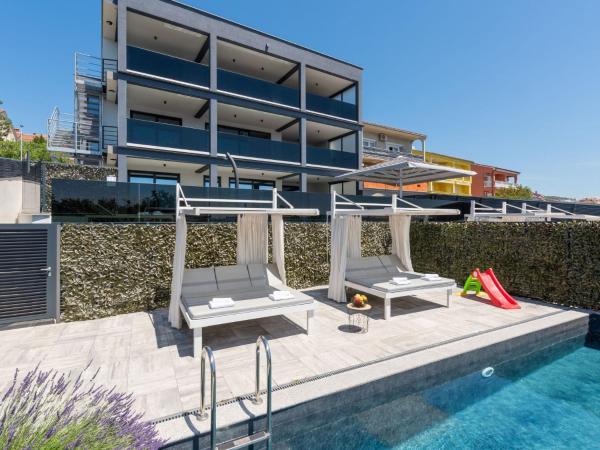 Holiday Home Villa Zwillinge - Standard in Crikvenica by Interhome, Reserva ahora  Hoteles en Kvarner con aparcamiento, Aparcamiento