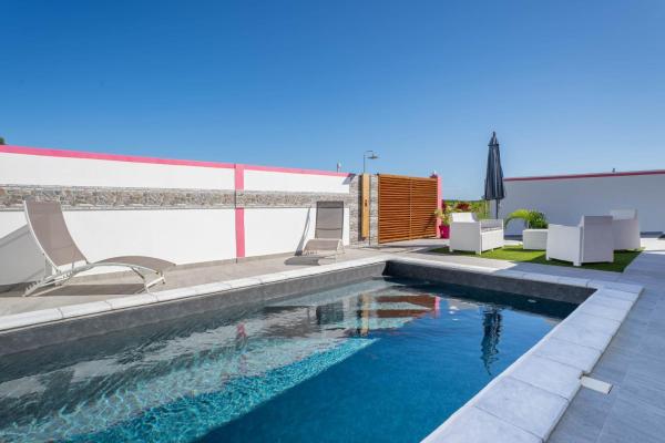 Villa Guenaslo 2, Prenota  Hotel con piscina a Grande-Terre, Piscina