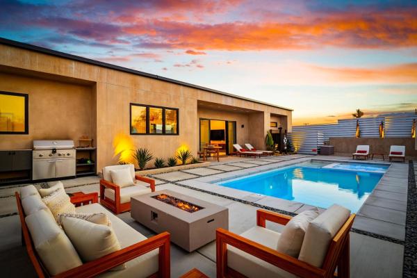 Luxury Desert Villa with Pool and Spa, Buchen Sie  SPA-Hotels in Joshua-Tree-Nationalpark, SPA