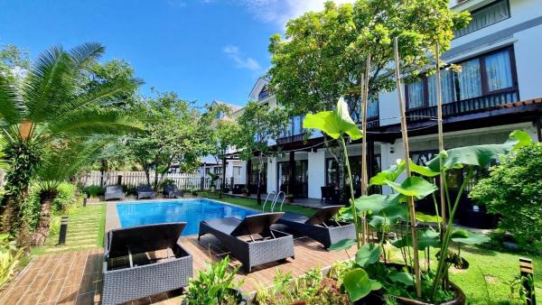 HKD Sunny Villa, Buchen Sie  Hotels mit Pool in Mekongdelta, Schwimmbad