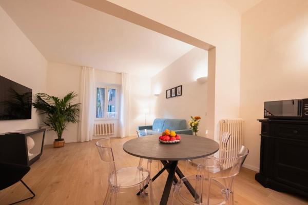 Residenza Villani in Oltrarno, Florence, Book  Hotels in Florence with Parking, Parking