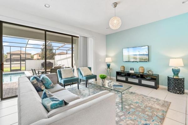 Spacious 5BR Villa with Private Pool near Disney, Buchen Sie Ferienhaus Villen in Florida, Villa