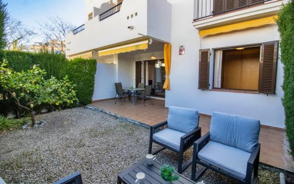 Bajo con terraza y piscina PLAYA CARGADOR Albert Villas, Book  Hotels in Azahar Coast with a Pool, Swimming Pool