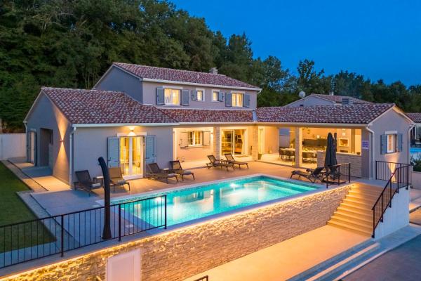 Villa Hygge -5 bedroom villa, Buchen Sie  Labin Istrien