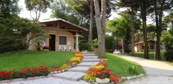 Villaggio California, Reserva ahora  Hoteles en Véneto con aparcamiento, Aparcamiento