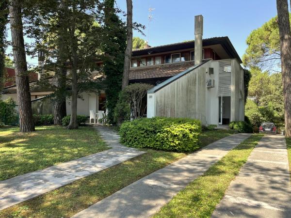Wonderful Villa in Lignano, Reserva ahora  Hoteles en Véneto con aparcamiento, Aparcamiento