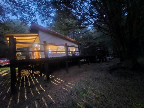Cabaña en el bosque, Réserver  Coñaripe Villarrica National Park