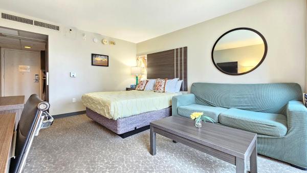 Palms at Waikiki Private Studios, Buchen Sie  Hotels mit Pool in Oahu, Schwimmbad