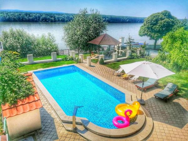 Stunning Danube Villa, Buchen Sie  Novi Sad Vojvodina