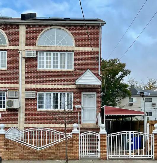 private room in Brooklyn - Close to JFK and easy access to transportation, Buchen Sie  Brooklyn 