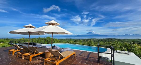 Villa Bhoemi Nusa Penida, Reserva ahora  Hoteles con piscina en Bali, Piscina