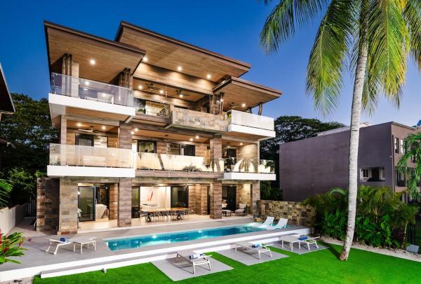 Beachfront Luxury Villa, 2 Pools & Daily Breakfast, Prenota  Hotel a Guanacaste con piscina, Piscina
