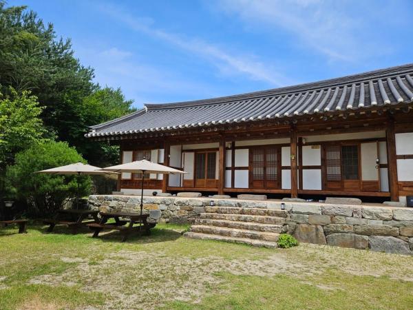 Hamyang Namgye Ilodang Hanok Stay, Prenota  Hamyang 
