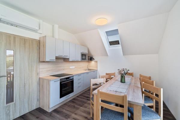 Apartmány Jakub, Reserva ahora  Hoteles en Bohemia Central con aparcamiento, Aparcamiento