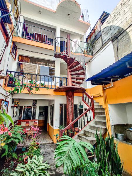 Joyas Del Sol Hotel, Reserva ahora  Hoteles en Solola con aparcamiento, Aparcamiento