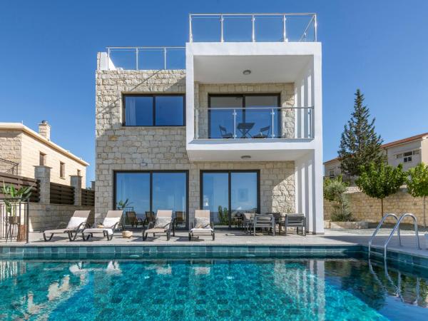 Private Sea-View Villas with Pools, Prenota  Peristerona Paphos