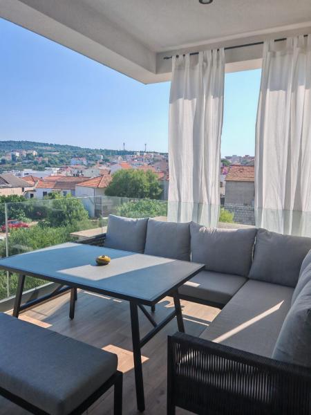Villa apartment Laganini, Buchen Sie Ferienwohnung Hotels in Gespanschaft Split-Dalmatien mit Parkplatz, Parkplätze