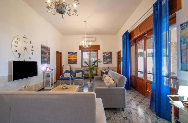 Villa dei GELSI Punta Prosciutto 11 posti letto, Buchen Sie  Hotels in Porto Cesareo mit Parkplatz, Parkplätze
