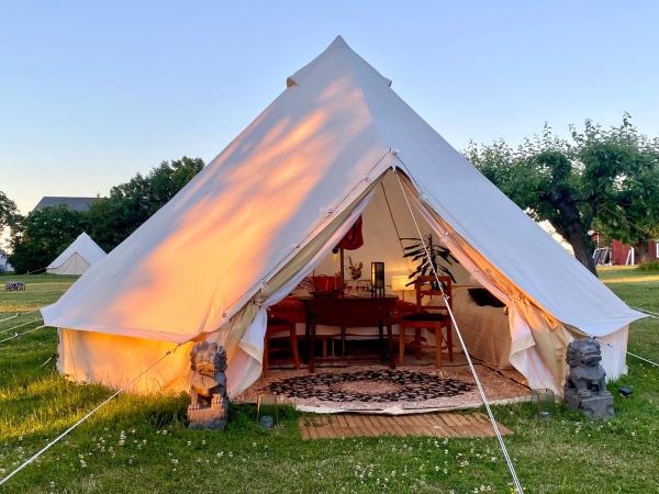 Sörby Glamping, Prenota Campeggio Hotel a Gotaland con parcheggio, Parcheggio