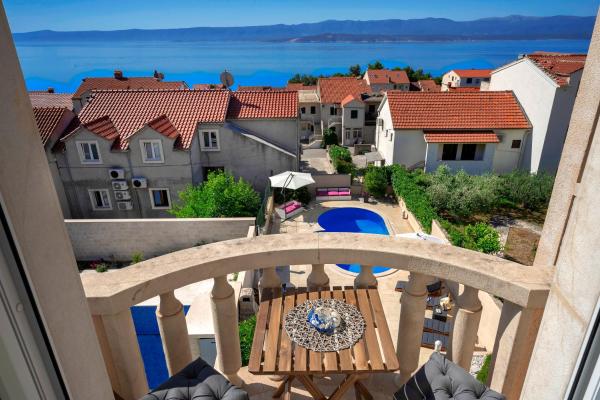 Hektorovic poolside apartments, Prenota Appartamento Hotel con piscina a Croatian Islands, Piscina