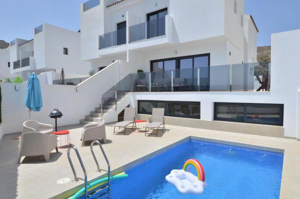 Mountain Villa with Pool by NRAS, Book  Orcheta Hotels with a Parking, Parking
