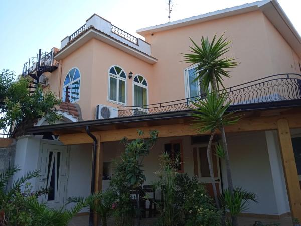 Villhour ristorante e B&b, Buchen Sie  Rocca Imperiale Kalabrien