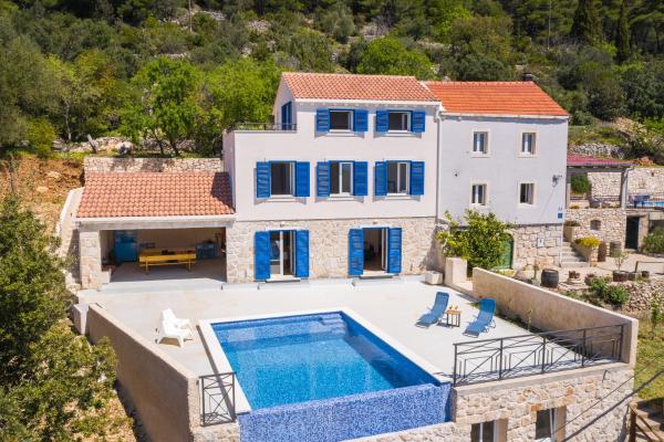 Villa Korta - Spacious House with Pool, Prenota  Hotel a Dubrovnik-Neretva municipality con piscina, Piscina
