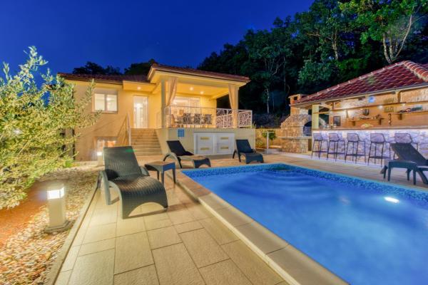 Villa Sole, Buchen Sie  Hotels in Insel Krk mit Parkplatz, Parkplätze