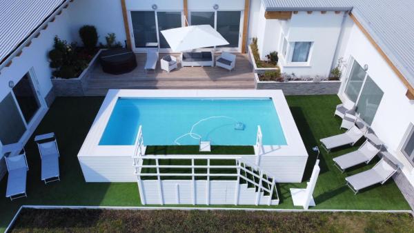 TheVilla holiday, Reserva ahora  Hoteles con piscina en Teramo, Piscina