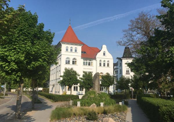 Hotel Pension Haus Colmsee, Book  Binz Rügen