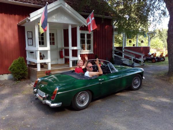 Torne Camping - Kano & Fiskecamp, Prenota  Hotel a Småland con parcheggio, Parcheggio